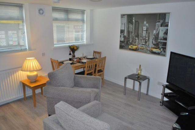 Gallowgate Square Apartments Largs Dış mekan fotoğraf